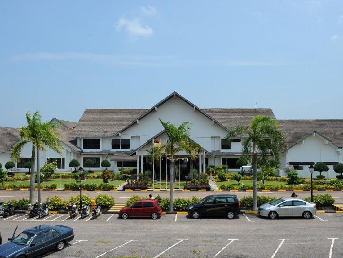 Port Dickson Golf And Country Club Hotel Exterior photo